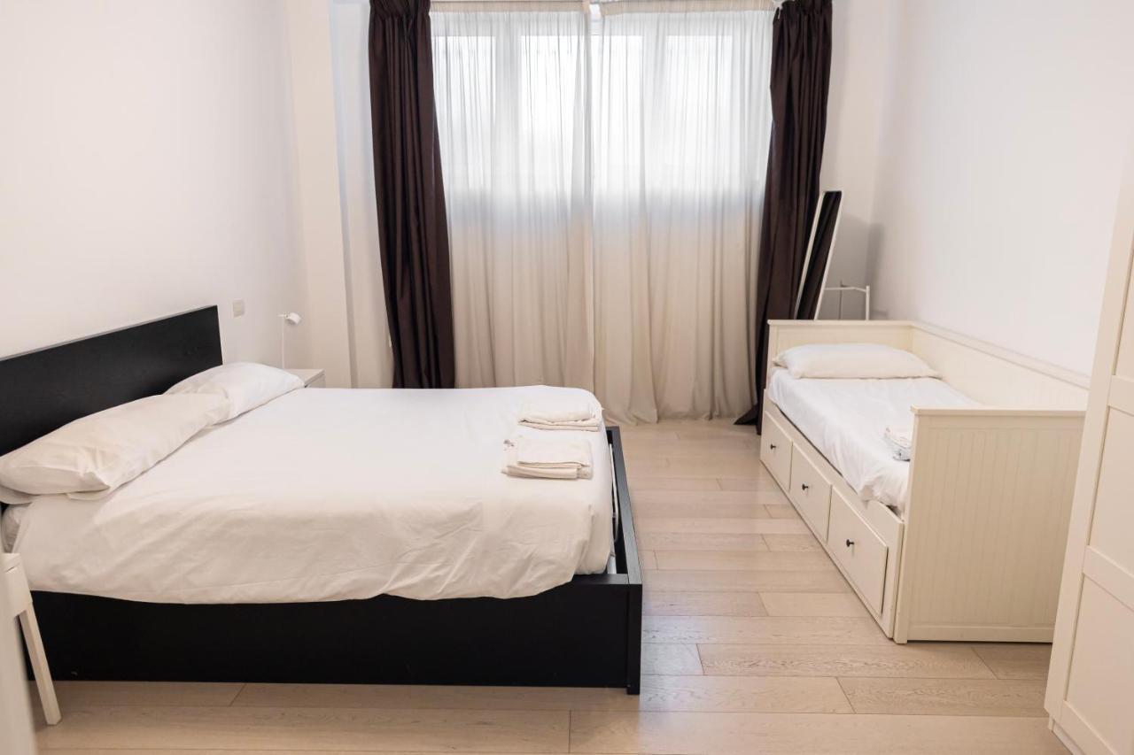 Elegante E Spazioso Quadrilocale In Porta Venezia 밀라노 외부 사진